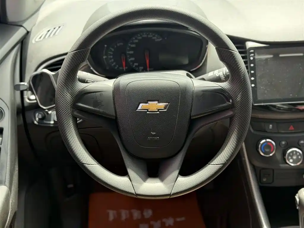 Chevrolet Trax 2017 — фото 6
