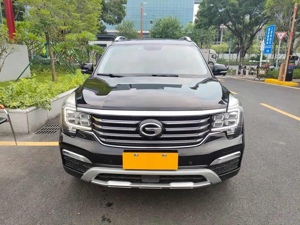GAC Trumpchi GS8 2017 — фото 3