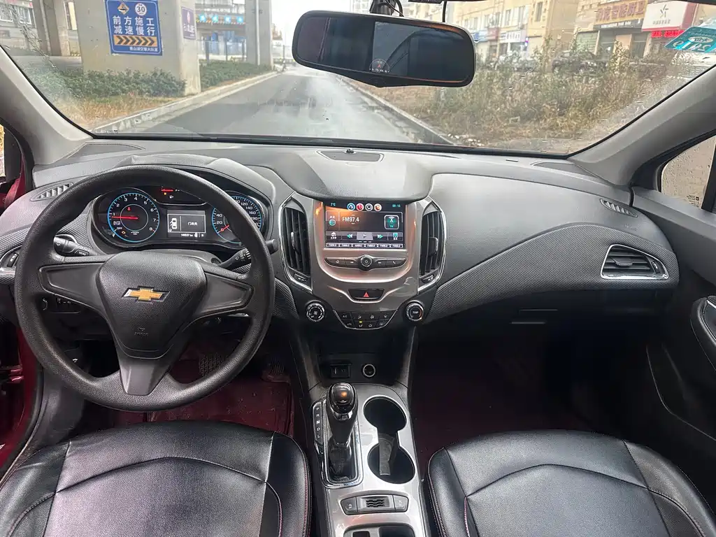 Chevrolet Cruze 2017 — фото 10