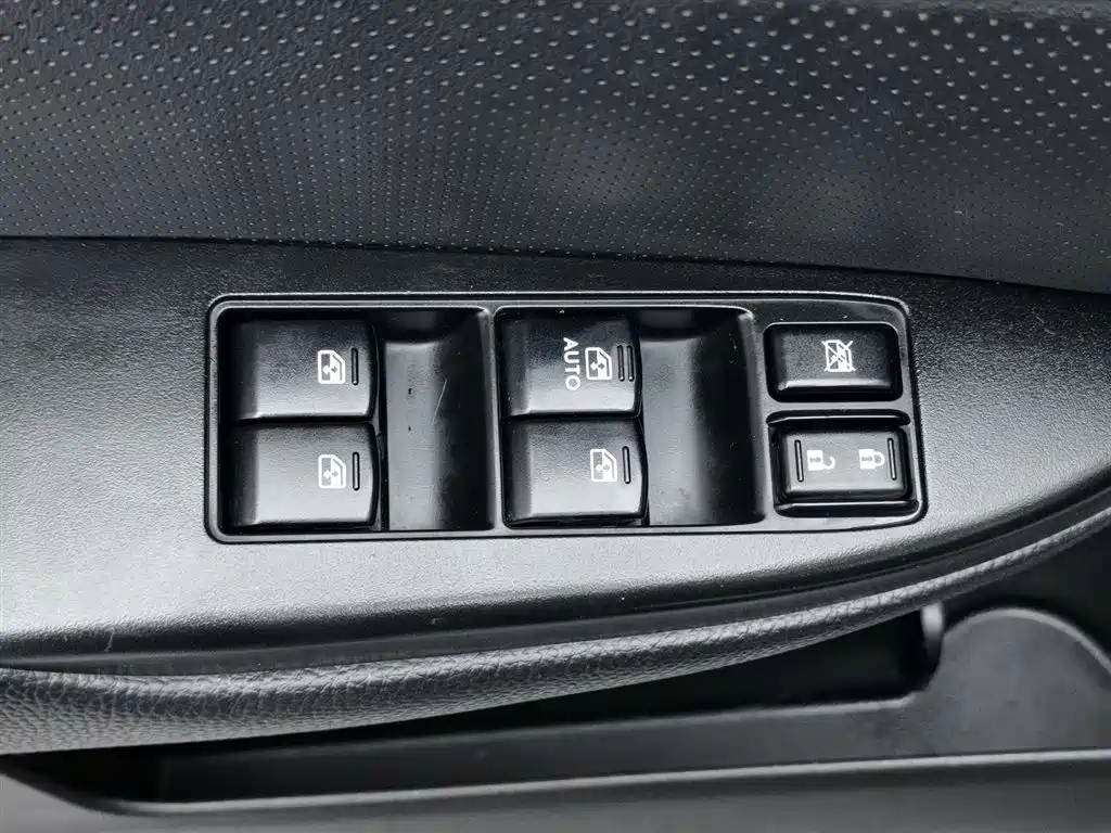Subaru Outback 2013 — фото 9