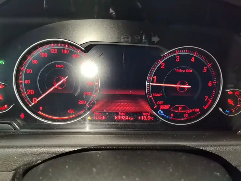 BMW 3 Series 2017 — фото 12