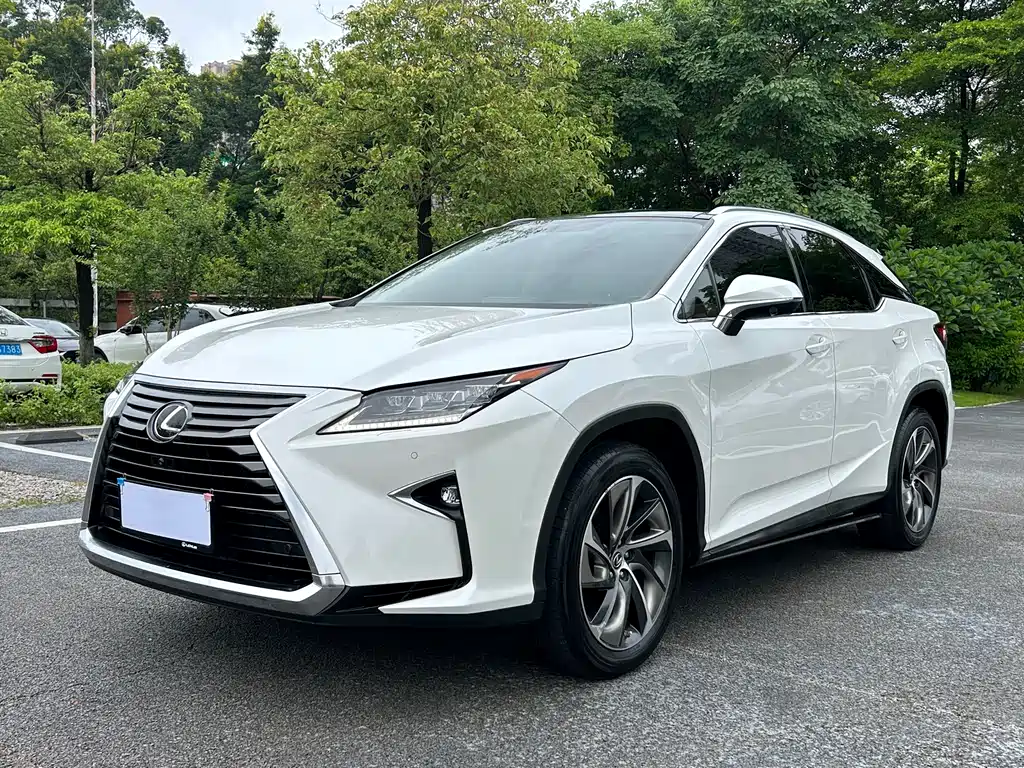 Lexus RX 2018 — фото 1