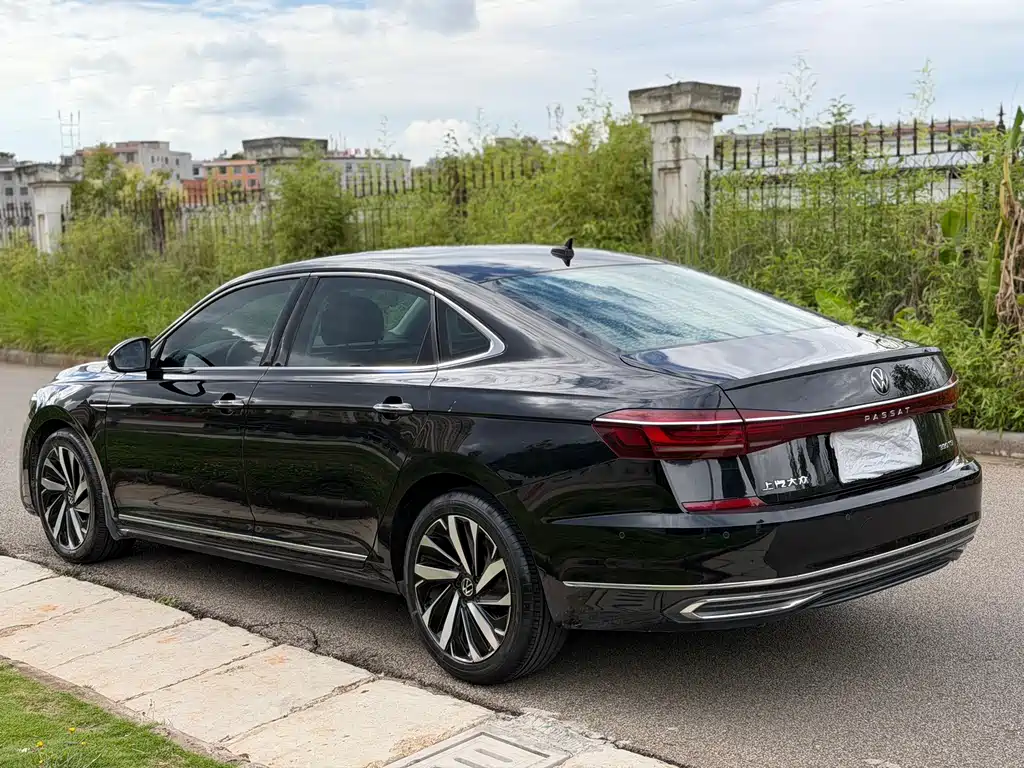Volkswagen Passat 2021