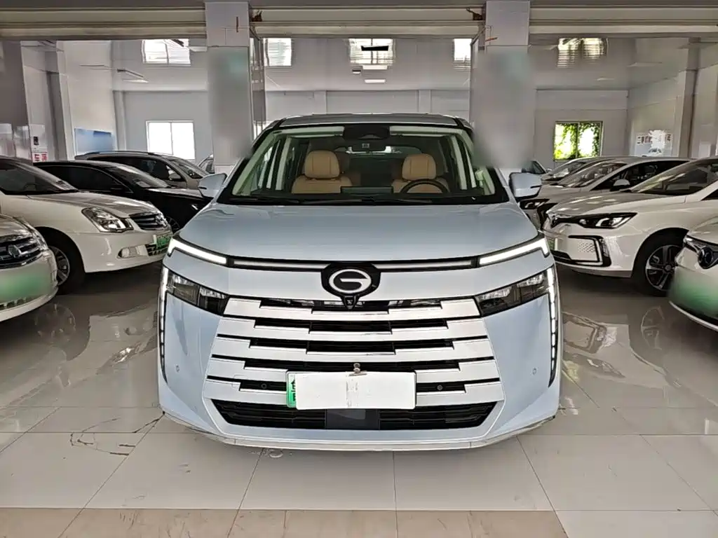 GAC Motor E8 PHEV 2024 — фото 3