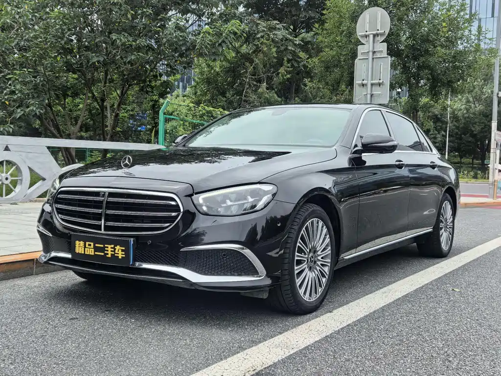 Mercedes-Benz E-Class 2023