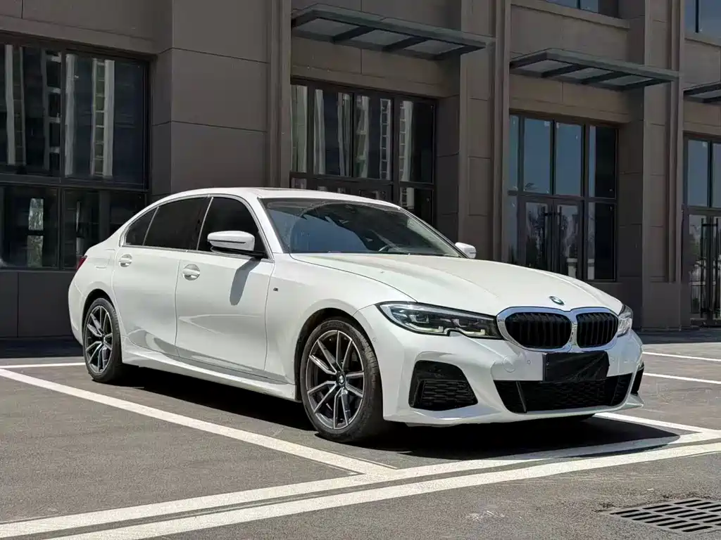 BMW 3 Series 2021