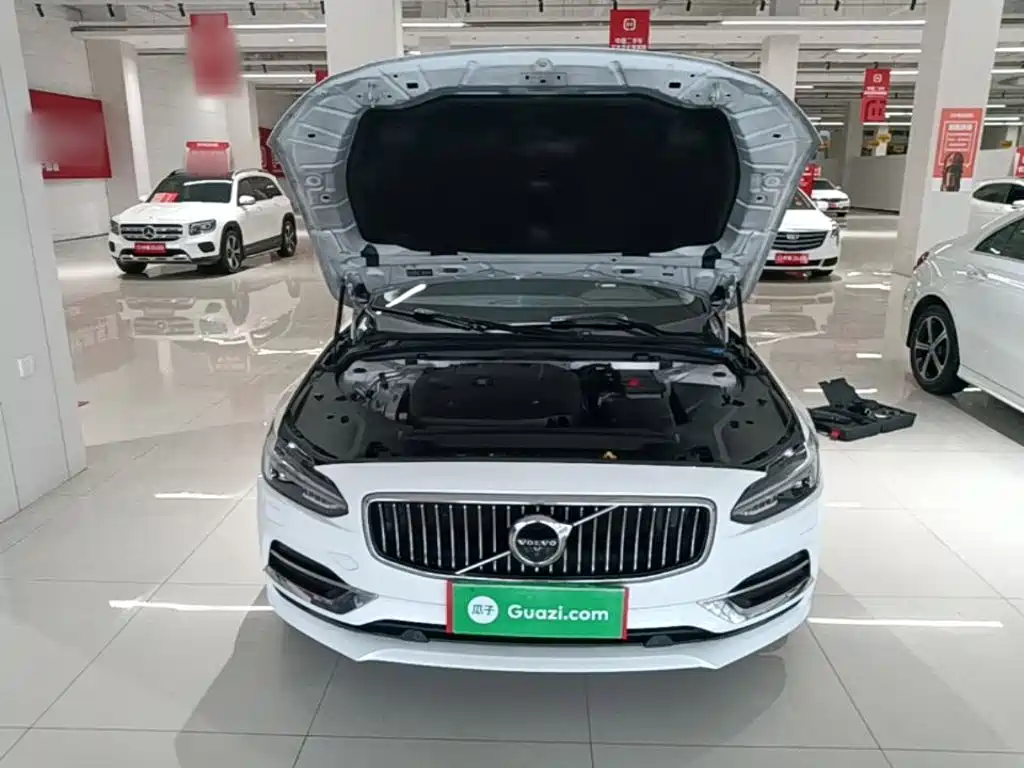 Volvo S90 2017 — фото 20