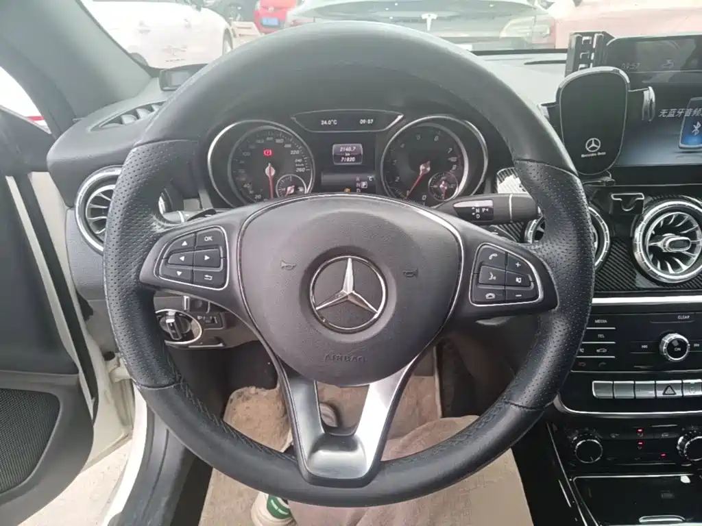 Mercedes-Benz CLA 2018 — фото 11