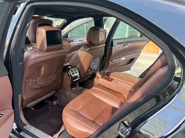 Mercedes-Benz S-Class 2013