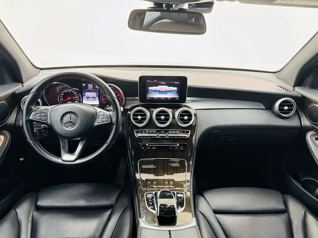 Mercedes-Benz GLC 2018 — фото 4