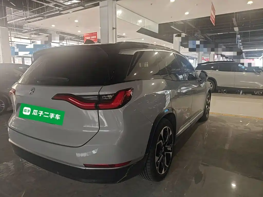 NIO ES8 2020