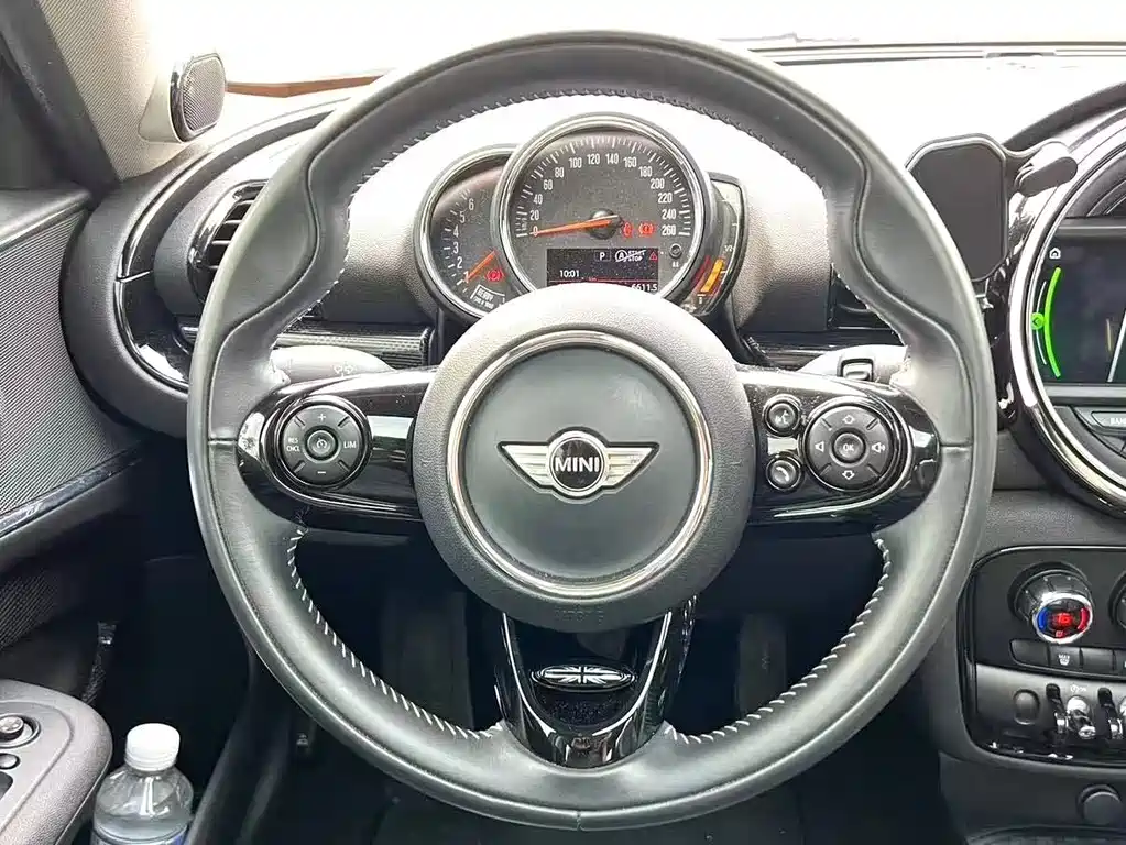 MINI Clubman 2018 — фото 7