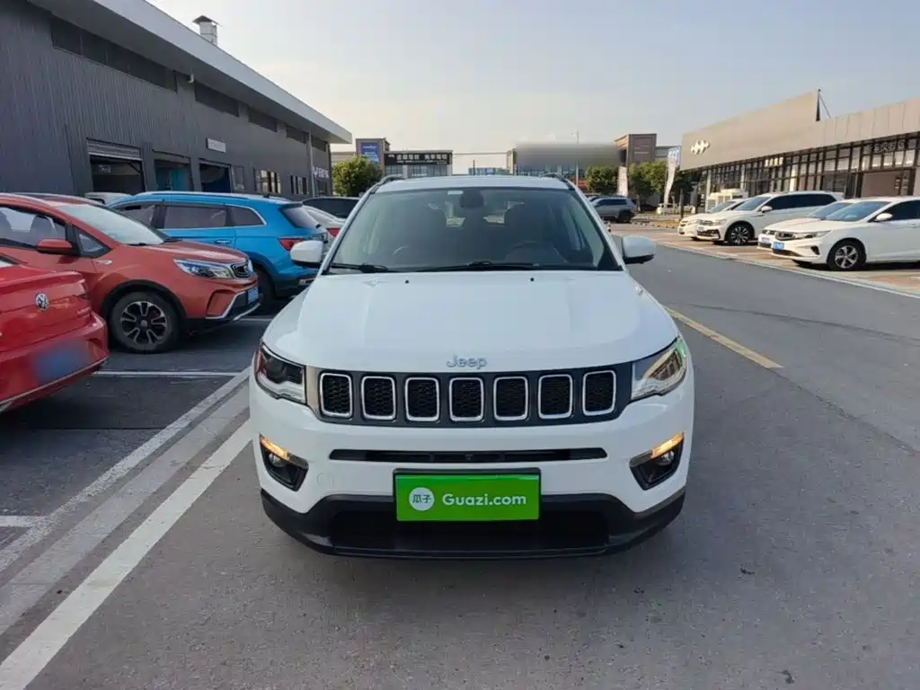 Jeep Compass 2018 — фото 3