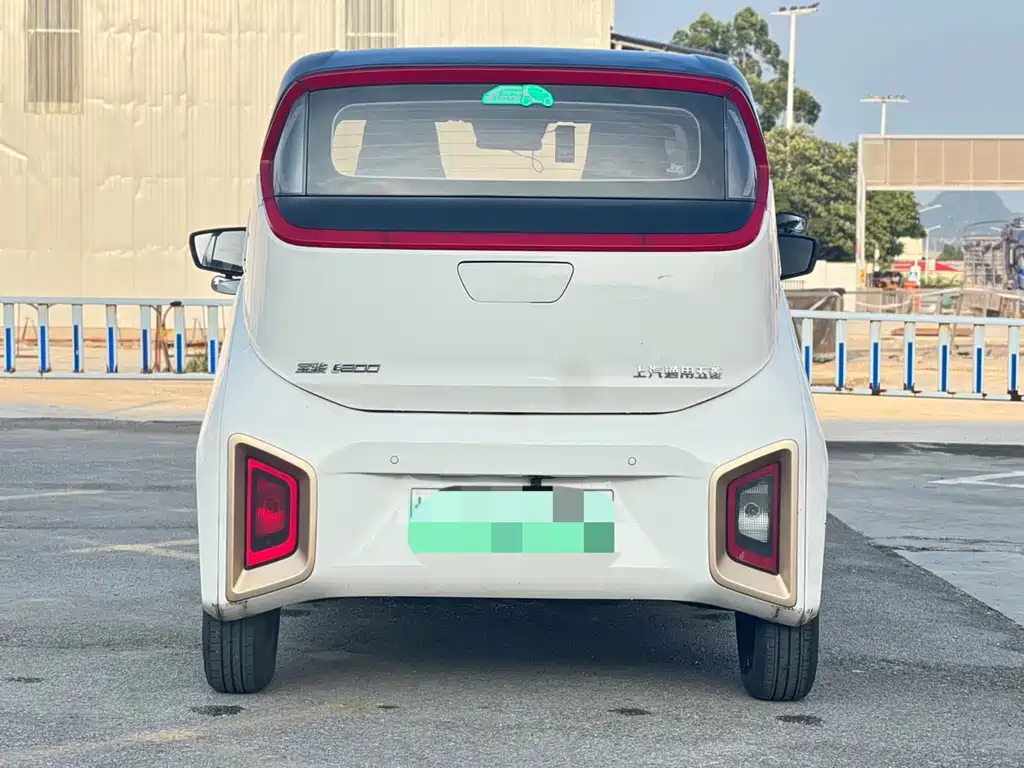 Baojun E200 2020