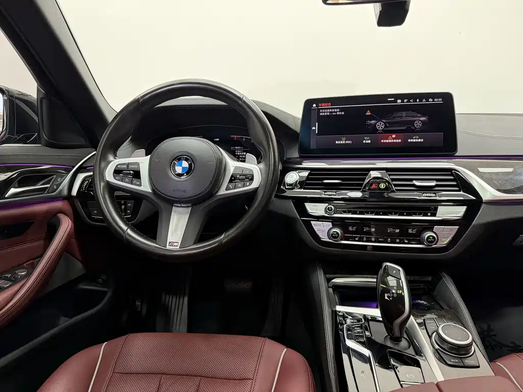 BMW 5 Series 2022 — фото 11