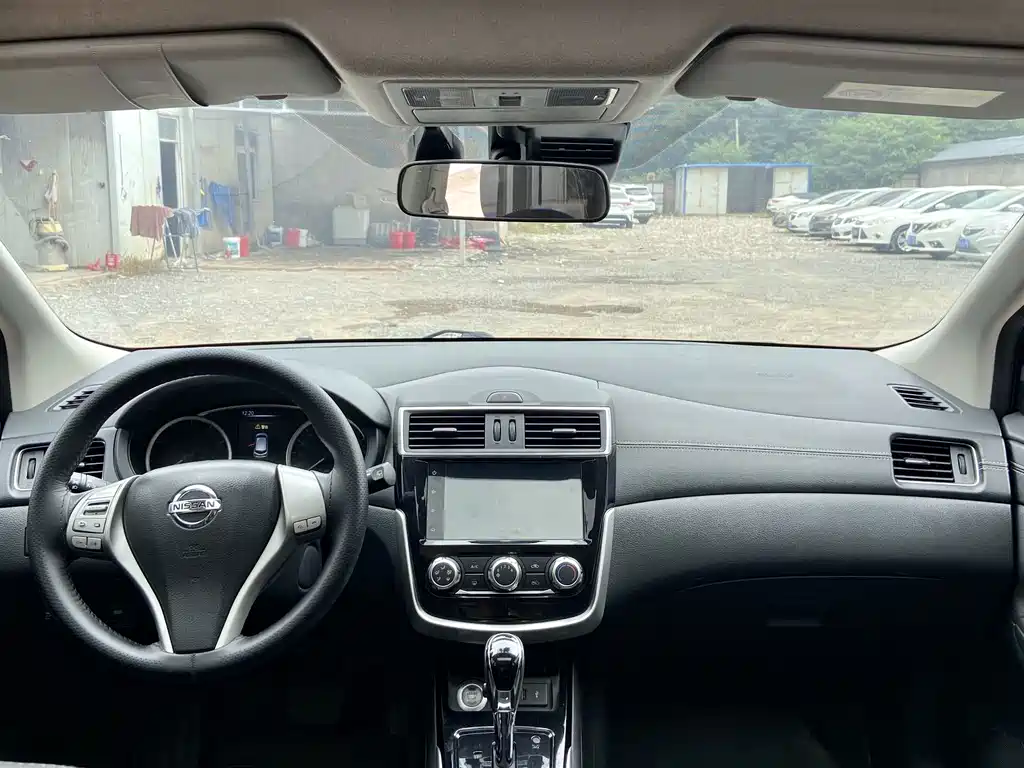 Nissan Tiida 2019
