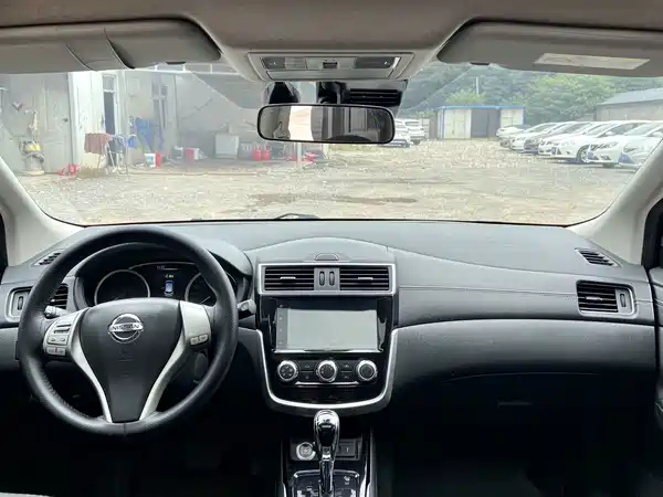 Nissan Tiida 2019