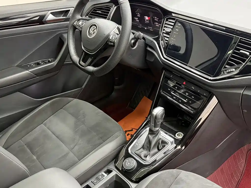 Volkswagen T-Roc 2022 — фото 21