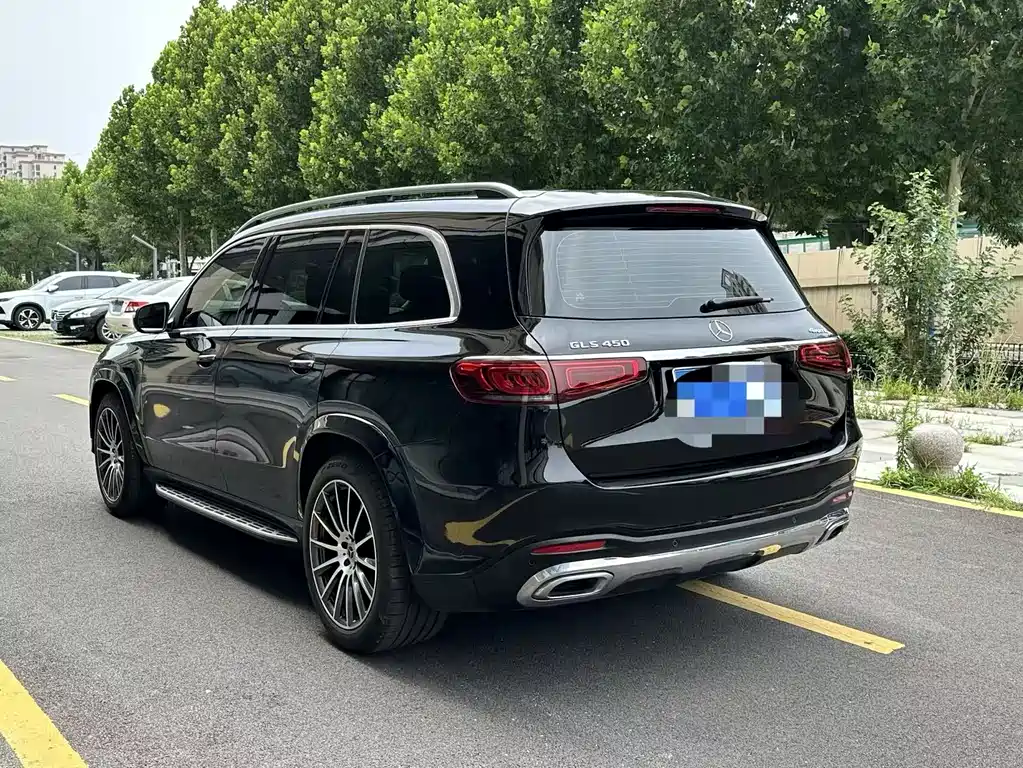 Mercedes-Benz GLS 2023
