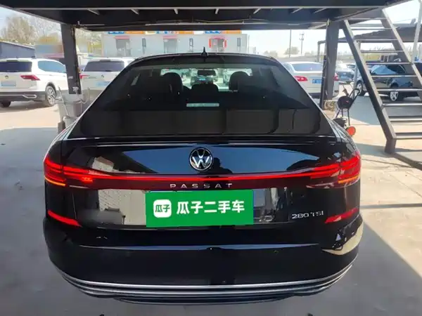Volkswagen Passat 2022