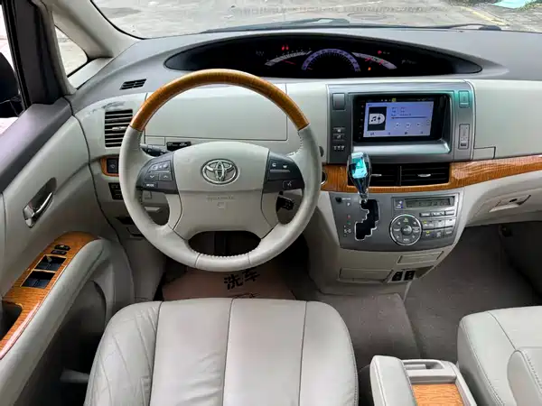 Toyota Previa 2010