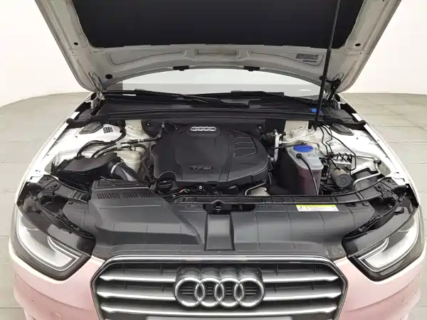 Audi A4L 2015