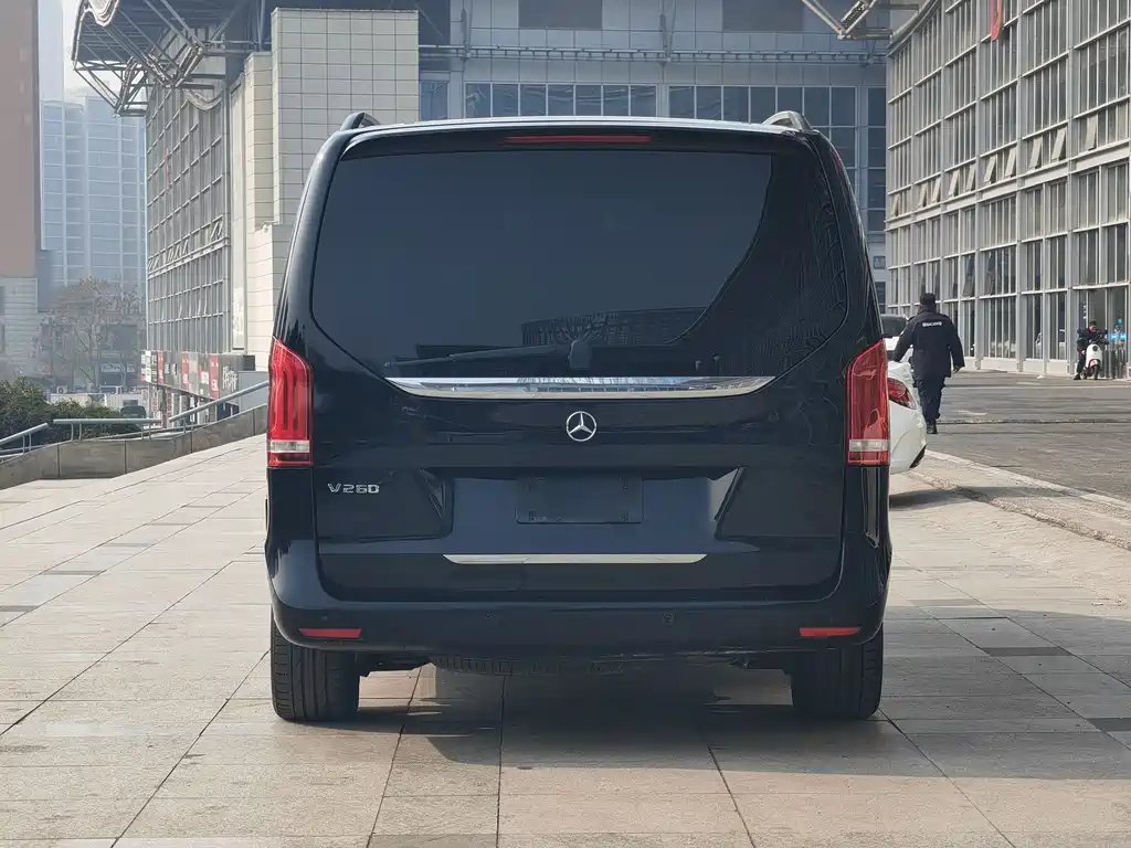 Mercedes-Benz V-Class 2019 — фото 3