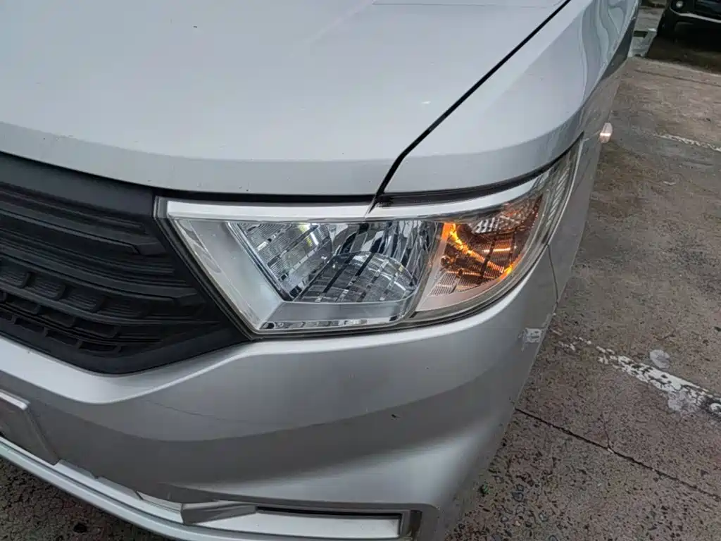Wuling Hongguang V 2022 — фото 24