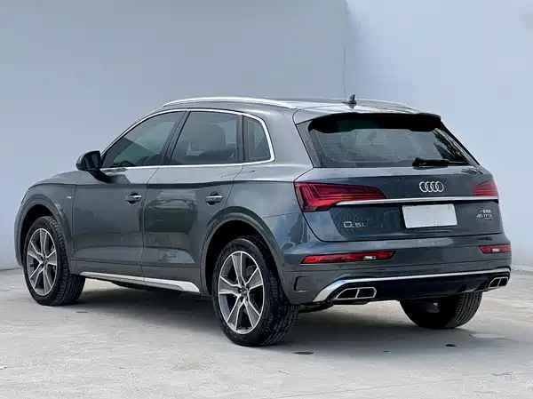 Audi Q5L 2023