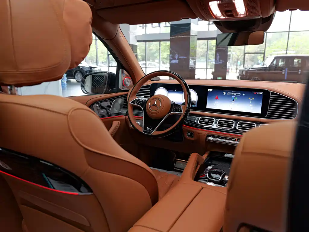 Mercedes-Benz GLS — фото 28