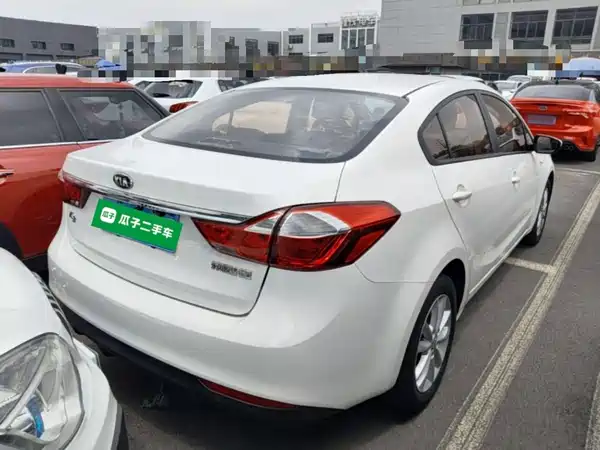 Kia K3 2016