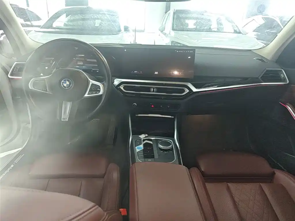 BMW i3 2023 — фото 10