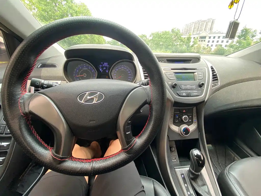 Hyundai Elantra Langdong 2017 — фото 14