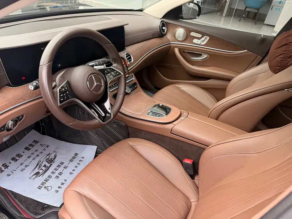 Mercedes-Benz E-Class 2023 — фото 4