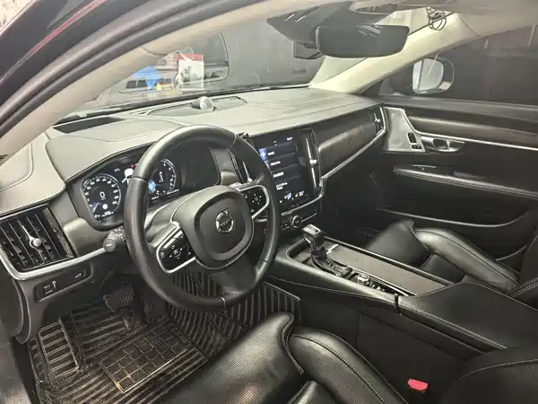 Volvo V90 2019
