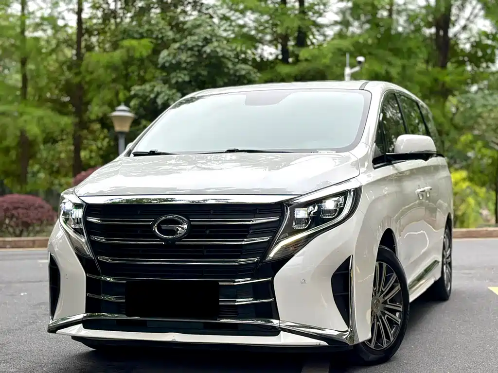GAC Motor Trumpchi M8 2022 — фото 2