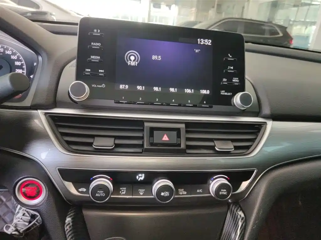 Honda Accord 2021 — фото 13