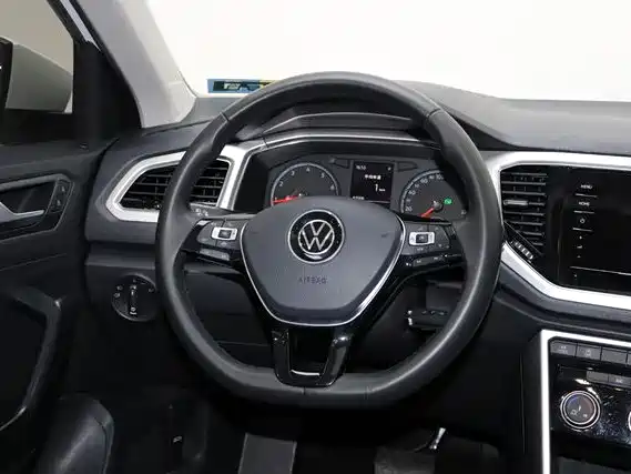 Volkswagen T-Roc 2021 — фото 15