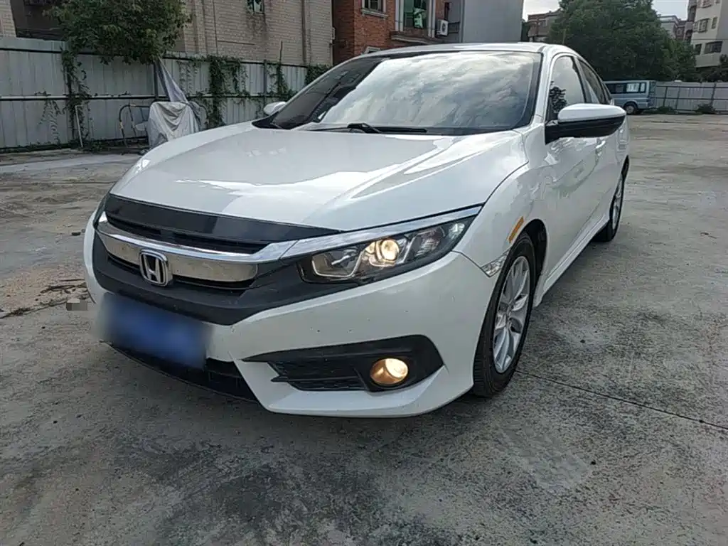 Honda Civic 2018 — фото 1