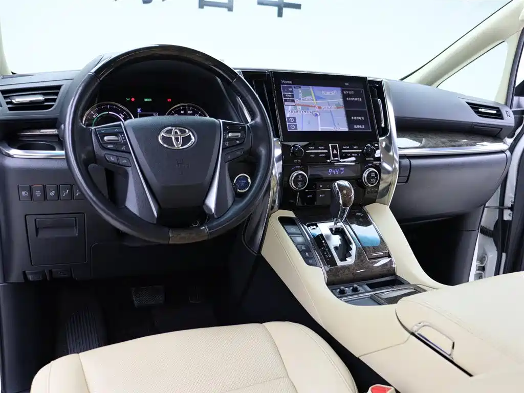 Toyota Alphard 2021 — фото 10