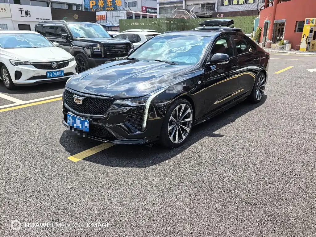 Cadillac CT4 2021 — фото 1