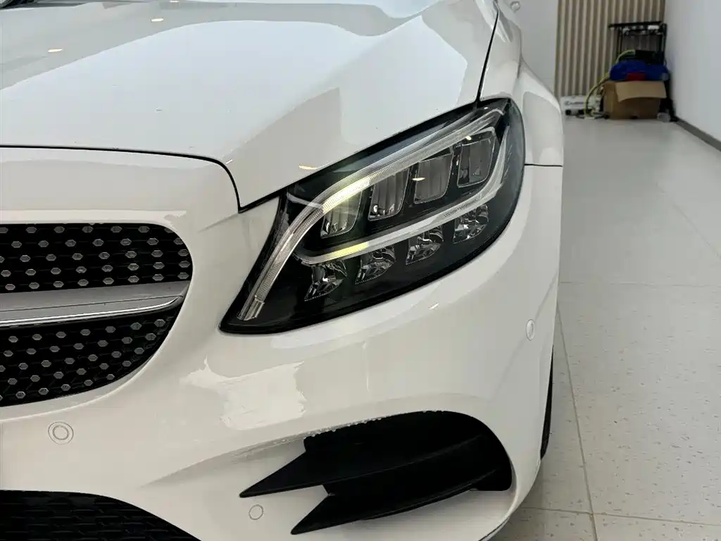 Mercedes-Benz C-Class 2020
