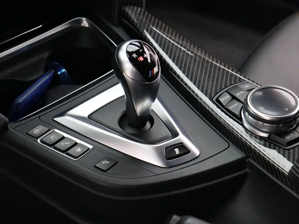 BMW M4 2018 — фото 9