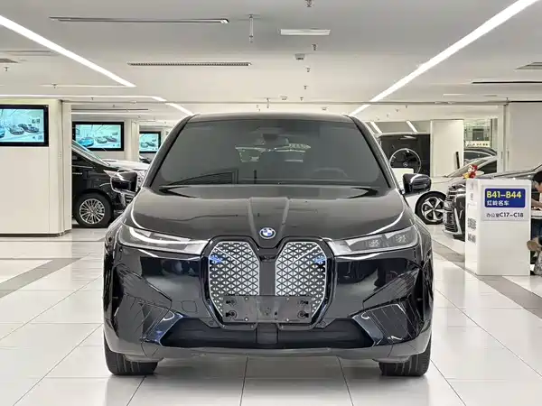 BMW iX 2024