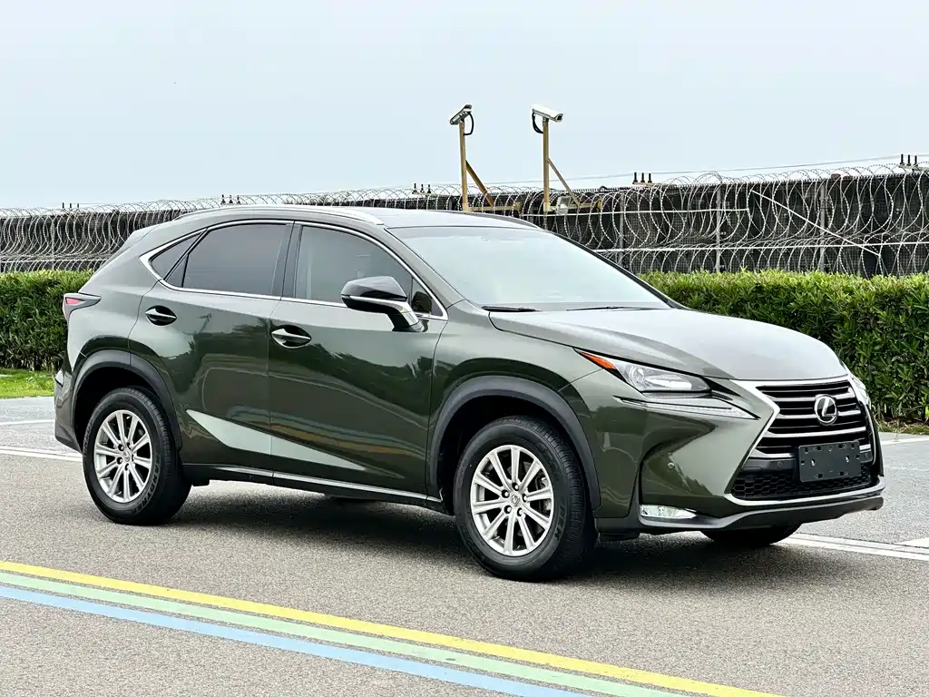 Lexus NX 2017