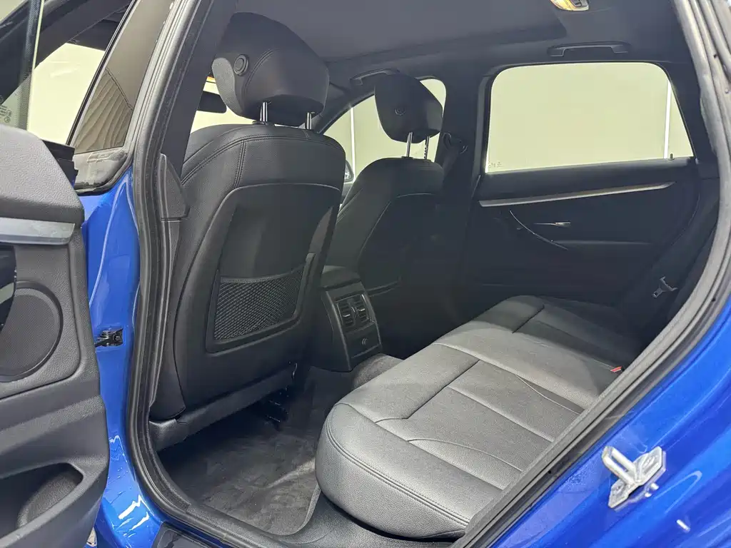 BMW 3 Series GT 2019 — фото 18