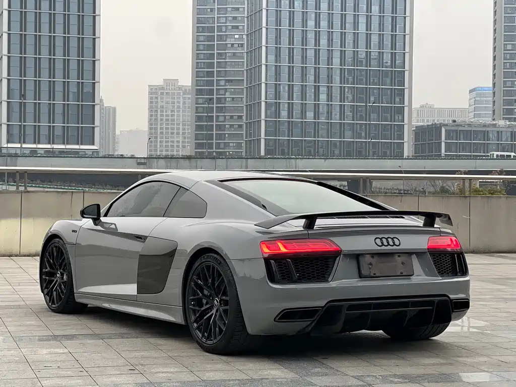 Audi R8 2018 — фото 5