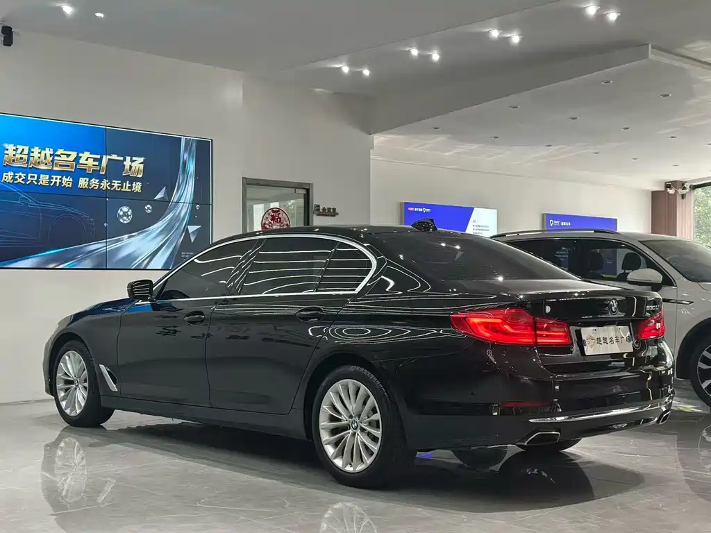 BMW 5 Series 2019
