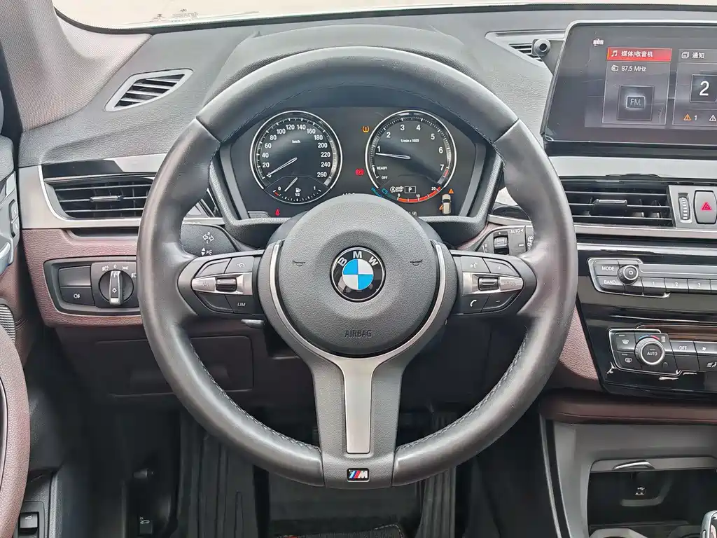 BMW X1 2022 — фото 26