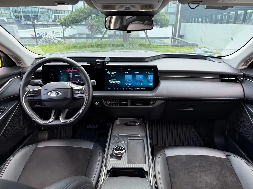 Ford Mondeo 2023 — фото 15